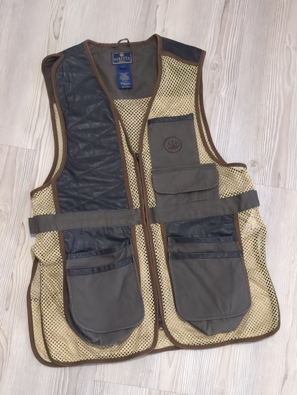 Beretta Shooting Vest Medium Leather Mesh Hunting Sporting Clays